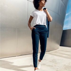 Ministry of supply kinetic pant - black. Still has tags size 4